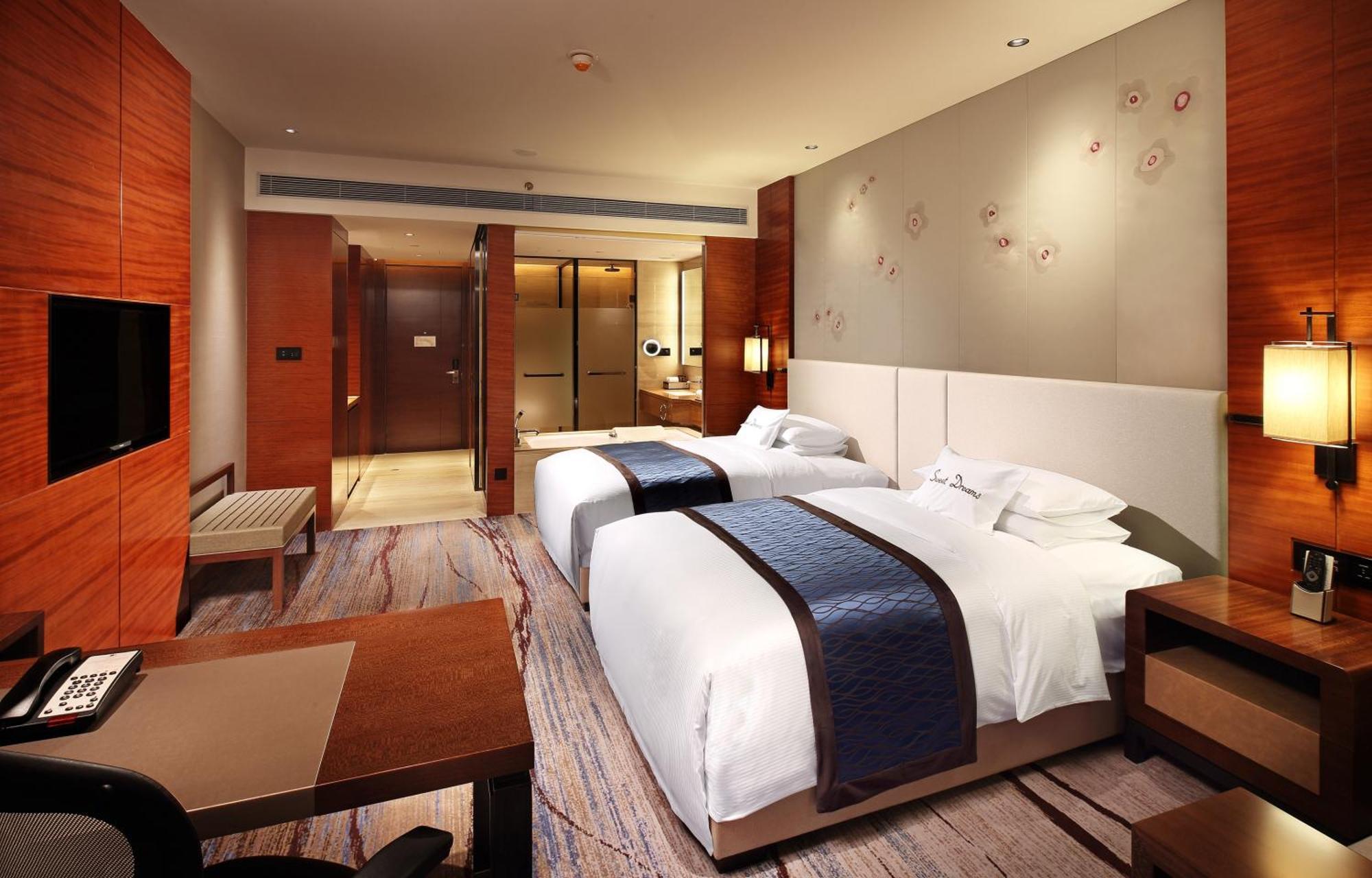 Doubletree By Hilton Hotel Guangzhou-Science City-Free Shuttle Bus To Canton Fair Complex And Dining Offer Dış mekan fotoğraf